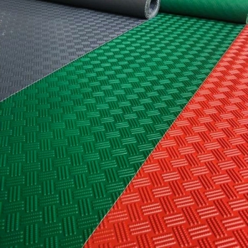 Thảm Nhựa Lót Sàn